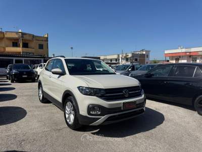 Volkswagen T-Cross 1.0 TSI 110 CV Style Beige usata Volla