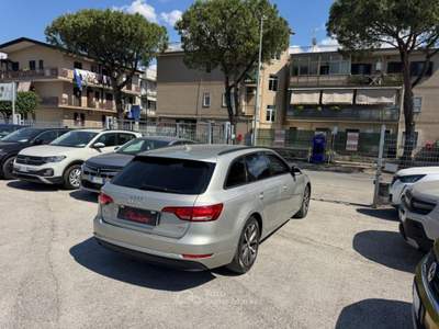 Audi A4 Avant 2.0 TDI clean diesel multitronic Business Pl Oro usata Volla
