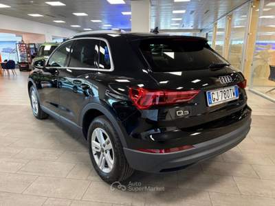 Audi Q3 35  2.0 diesel  4x4   Aut.   Business , Km 73.000 Nero usata Alba
