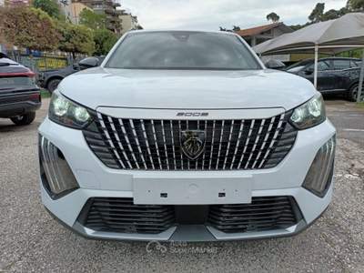 Peugeot 2008 1200 HYBRID ALLURE 145CV E-DCS6 CARPLAY FULL LED Bianco usata Roma