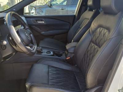 Nissan Qashqai 1300 MHEV TEKNA+ 158CV AUT TETTO CAM360° ITALIA Bianco usata Roma