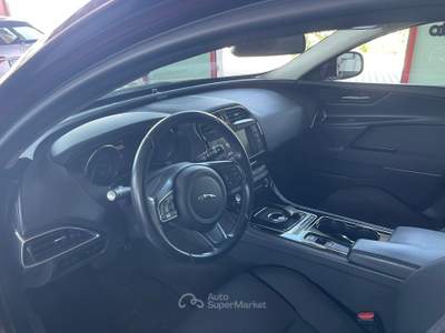 Jaguar XE Unico proprietario Rosso usata Trebaseleghe