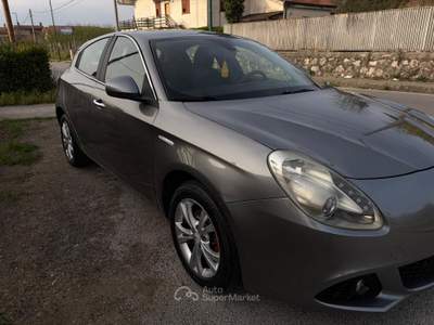 Alfa Romeo Giulietta Turbo gpl 120CV Distinctive Grigio usata San Michele di Serino