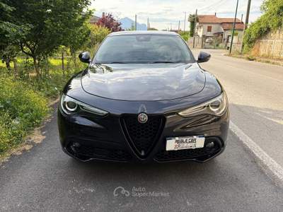 Alfa Romeo Stelvio 2.2 Turbodiesel 160CV AT8 RWD Sport-Tech Nero usata San Michele di Serino