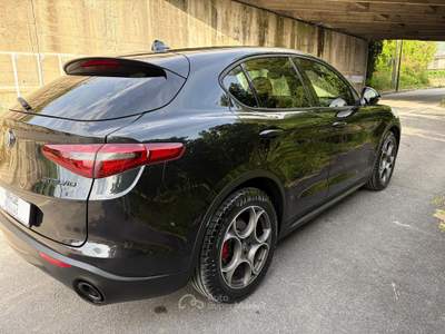 Alfa Romeo Stelvio 2.2 Turbodiesel 160CV AT8 RWD Sport-Tech Nero usata San Michele di Serino