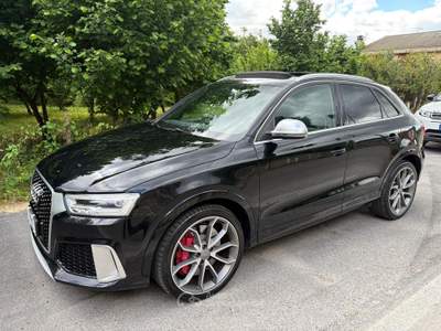 Audi Q3 RsQ3 2.5 TFSI 340cv Tetto quattro S tronic Nero usata San Michele di Serino