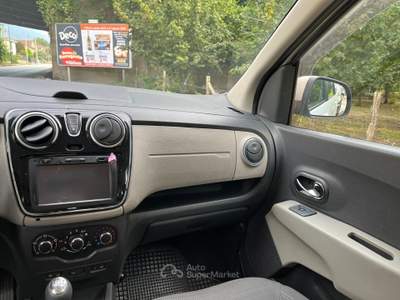 Dacia Lodgy 1.5 dCi 110CV 7 posti Lauréate Bianco usata San Michele di Serino