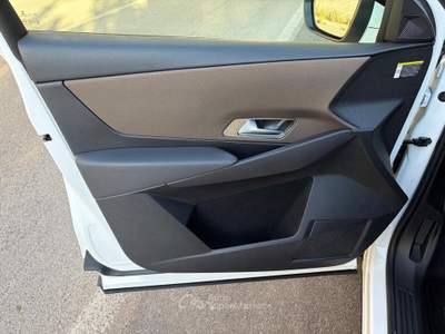 DS Automobiles DS 7 Ds 7 Crossback 1.5 BlueHDi 130cv aut. Grand Chic Bianco usata San Michele di Serino