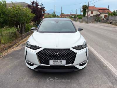 DS Automobiles DS 3 Ds DS3 3 Crossback 1.5 BlueHDi 110cv So Chic Bianco usata San Michele di Serino
