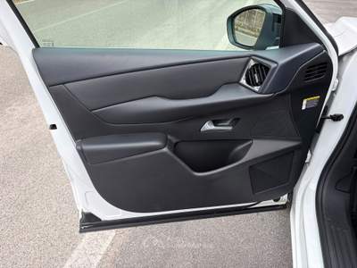 DS Automobiles DS 3 Ds DS3 3 Crossback 1.5 BlueHDi 110cv So Chic Bianco usata San Michele di Serino