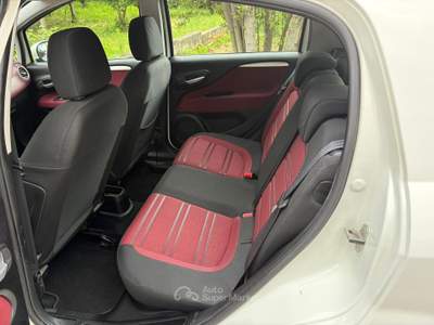 Fiat Punto Evo 1.3 Mjt 75 CV 5 porte Dynamic Bianco usata San Michele di Serino
