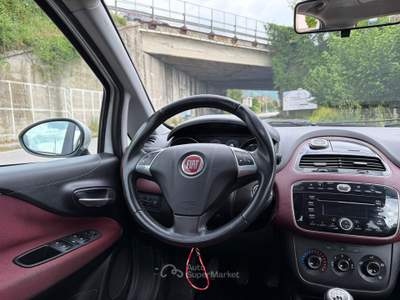 Fiat Punto Evo 1.3 Mjt 75 CV 5 porte Dynamic Bianco usata San Michele di Serino