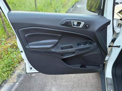 Ford EcoSport TDCi 95 CV Titanium S Bianco usata San Michele di Serino