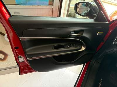 Jeep Avenger 100CV Summit Rosso usata San Michele di Serino