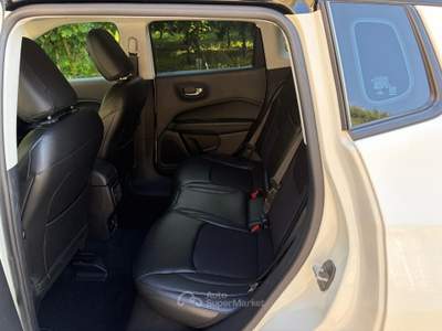 Jeep Compass II 140CV aut. 4WD Night Eagle Bianco usata San Michele di Serino