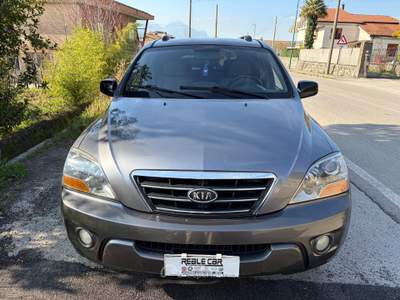 Kia Sorento 2.5 CRDI 4WD 170cv Active Class Grigio usata San Michele di Serino
