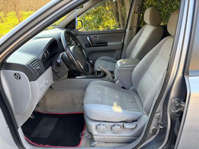 Kia Sorento 2.5 CRDI 4WD 170cv Active Class Grigio usata San Michele di Serino