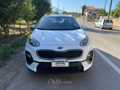 Kia Sportage 136CV 2WD Mild Hybrid Style Bianco usata San Michele di Serino