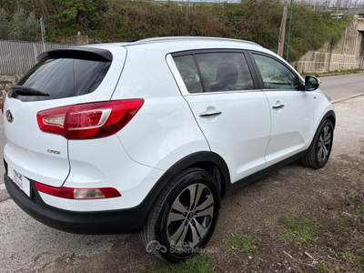 Kia Sportage 136cv tetto AWD Class Bianco usata San Michele di Serino