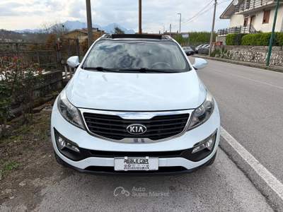 Kia Sportage 136cv tetto AWD Class Bianco usata San Michele di Serino