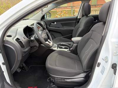 Kia Sportage 136cv tetto AWD Class Bianco usata San Michele di Serino