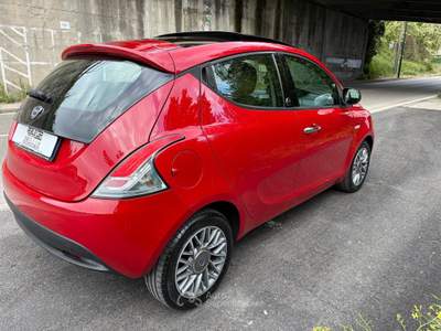 Lancia Ypsilon Gpl 69CV Tetto Ecochic Platinum Rosso usata San Michele di Serino