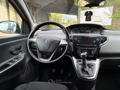 Lancia Ypsilon Gpl 69CV Tetto Ecochic Platinum Rosso usata San Michele di Serino