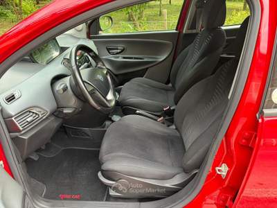 Lancia Ypsilon Gpl 69CV Tetto Ecochic Platinum Rosso usata San Michele di Serino