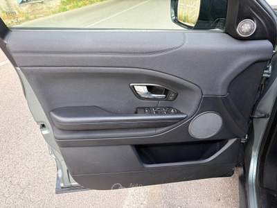 Land Rover Range Rover Evoque Range Evoque RR 2.2 TD4 150cv 5p. Prestige Grigio usata San Michele di Serino