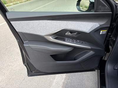Peugeot 3008 1.2 Hybrid 136 e-DCS6 Allure Nero usata San Michele di Serino