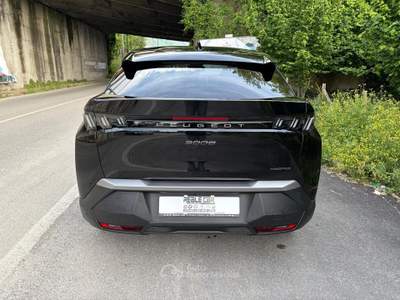 Peugeot 3008 1.2 Hybrid 136 e-DCS6 Allure Nero usata San Michele di Serino