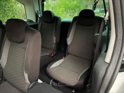 Peugeot Partner Tepee 1.6 HDi 115CV 7P Outdoor Bianco usata San Michele di Serino