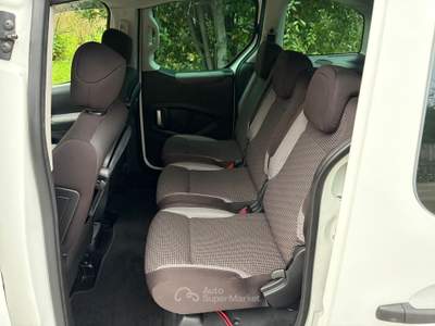 Peugeot Partner Tepee 1.6 HDi 115CV 7P Outdoor Bianco usata San Michele di Serino