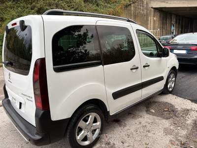 Peugeot Partner Tepee 1.6 HDi 115CV 7P Outdoor Bianco usata San Michele di Serino