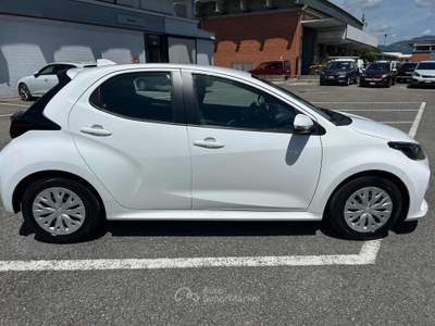 Toyota Yaris 1.5 Hybrid 5 porte Style Bianco usata Massarosa