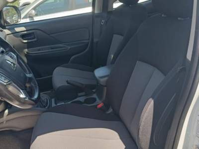 Mitsubishi L200 2300 D DOUBLE CAB 4x4 CARPLAY ITALIANA Bianco usata Vetralla