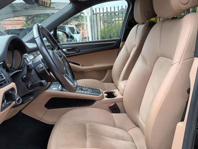 Porsche Macan 2000 V4 245CV PDK NAVI PDLS PELLE/ALCANTARA"21 ITA Nero usata Vetralla