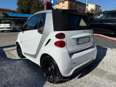 Smart ForTwo 800 CABRIO PASSION DCI 40 kW AUTOM ITALIA Bianco usata Vetralla