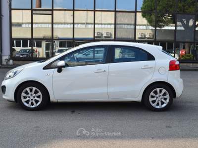Kia Rio 1Proprietario Bianco usata Marcallo con Casone