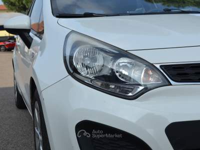 Kia Rio 1Proprietario Bianco usata Marcallo con Casone