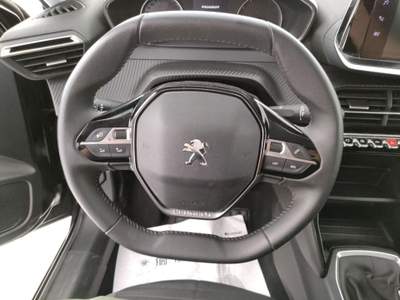 Peugeot 208 PureTech 75 Stop&Start 5 porte Active Nero usata Barletta