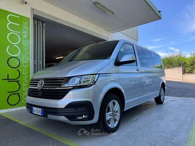 Volkswagen Caravelle T6.1 2.0 4MOTION 9P GARANZIA Argento usata Riccione