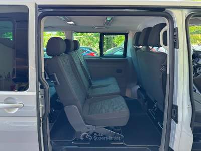 Volkswagen Caravelle T6.1 2.0 4MOTION 9P GARANZIA Argento usata Riccione