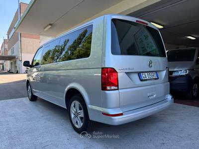 Volkswagen Caravelle T6.1 2.0 4MOTION 9P GARANZIA Argento usata Riccione