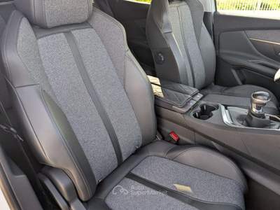 Peugeot 3008 BlueHDi 130 S&S Allure Bianco usata Barletta