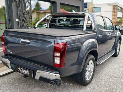 Isuzu D-Max 1.9td 4porte 4WD A/C Aut.+ gancio traino Grigio usata Tarcento