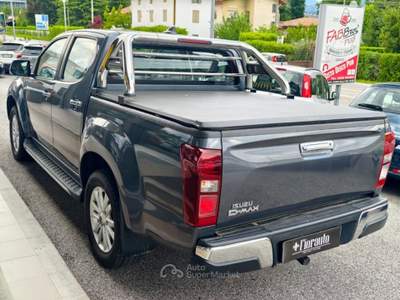 Isuzu D-Max 1.9td 4porte 4WD A/C Aut.+ gancio traino Grigio usata Tarcento