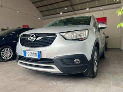 Opel Crossland usato in ottimo stato Argento usata GROSSETO