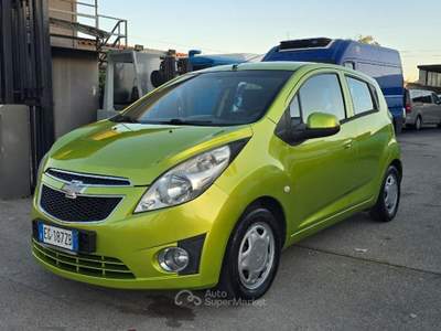 Chevrolet Spark 1.0 LS GPL Eco Logic Giallo usata Frattaminore
