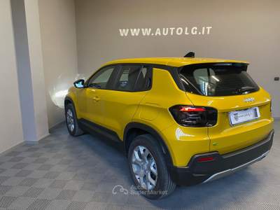 Jeep Avenger Unico proprietario Oro usata Monza